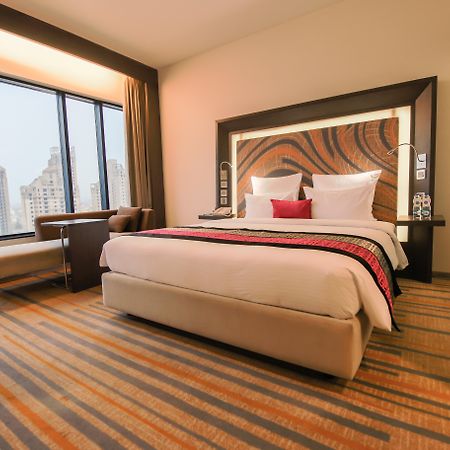 Novotel Kolkata Hotel&Residences Buitenkant foto Deluxe Room