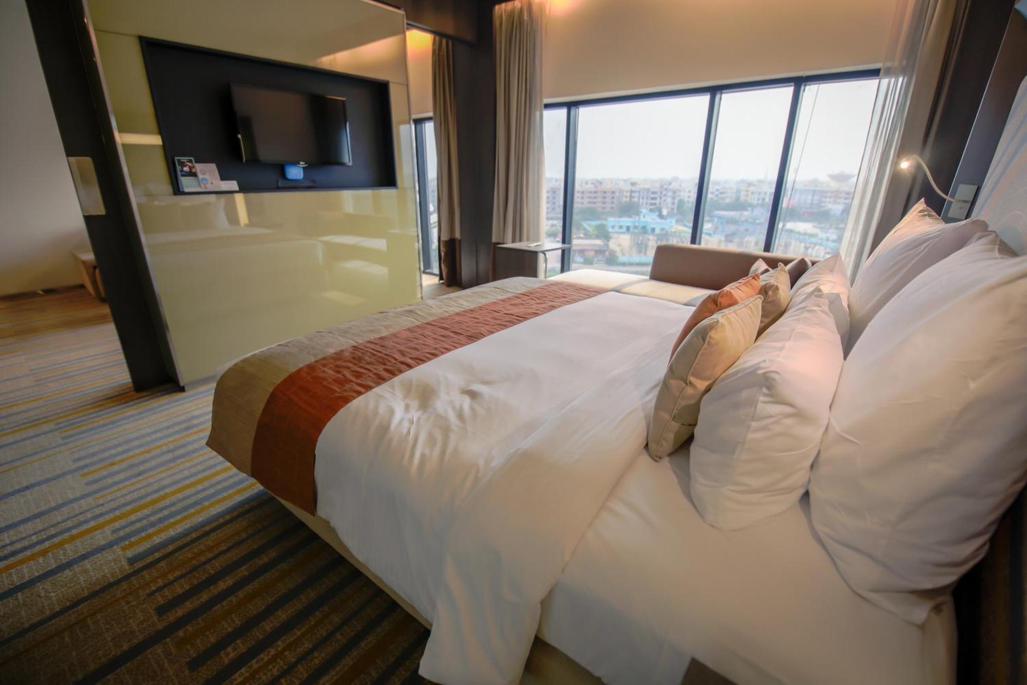 Novotel Kolkata Hotel&Residences Buitenkant foto