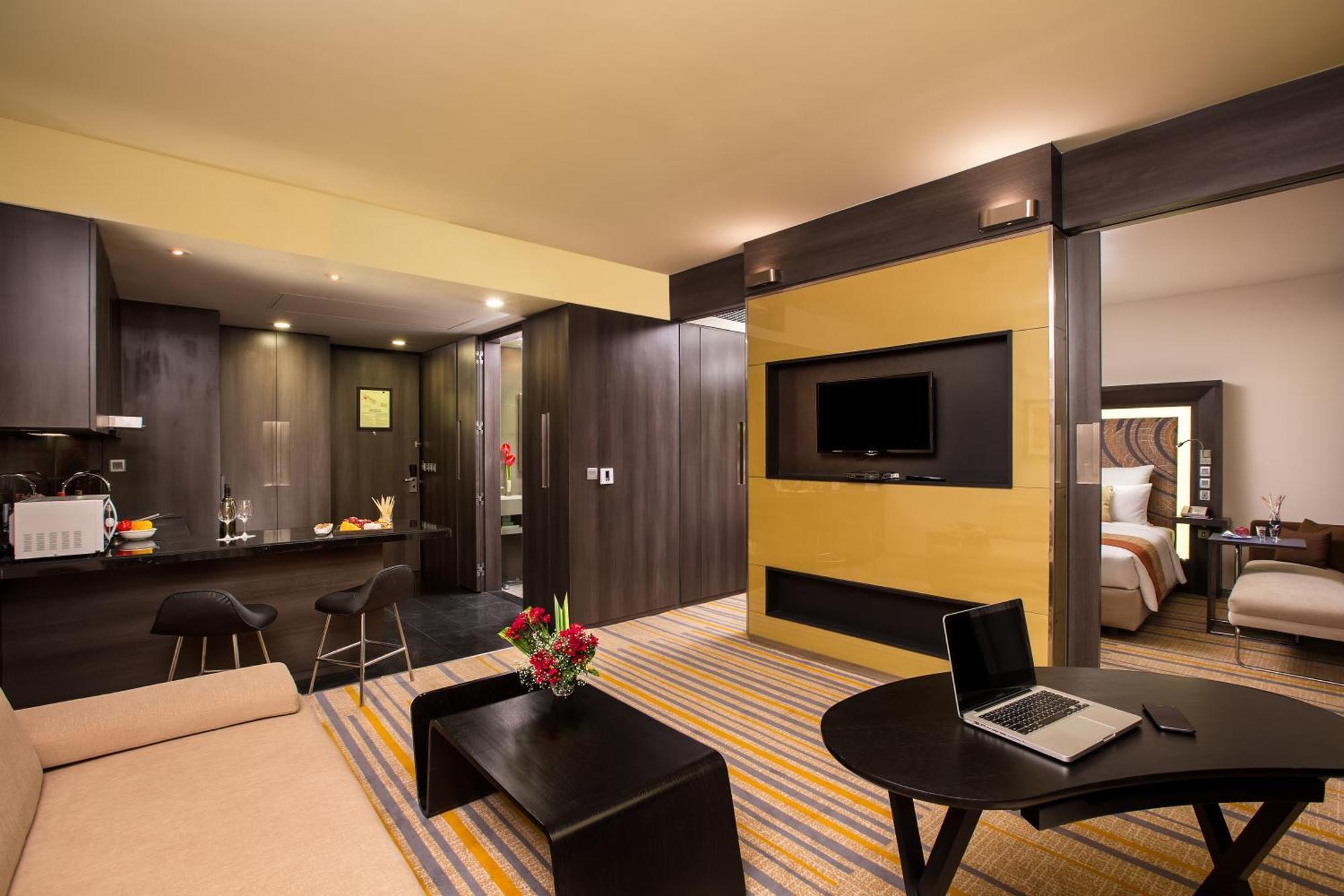 Novotel Kolkata Hotel&Residences Buitenkant foto
